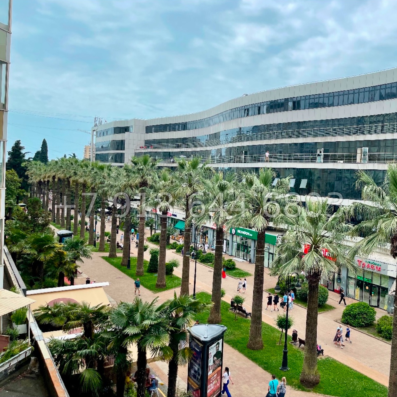 № 524 р. Двухкомнатная Квартира в самом центре города Сочи  - миниатюра 1