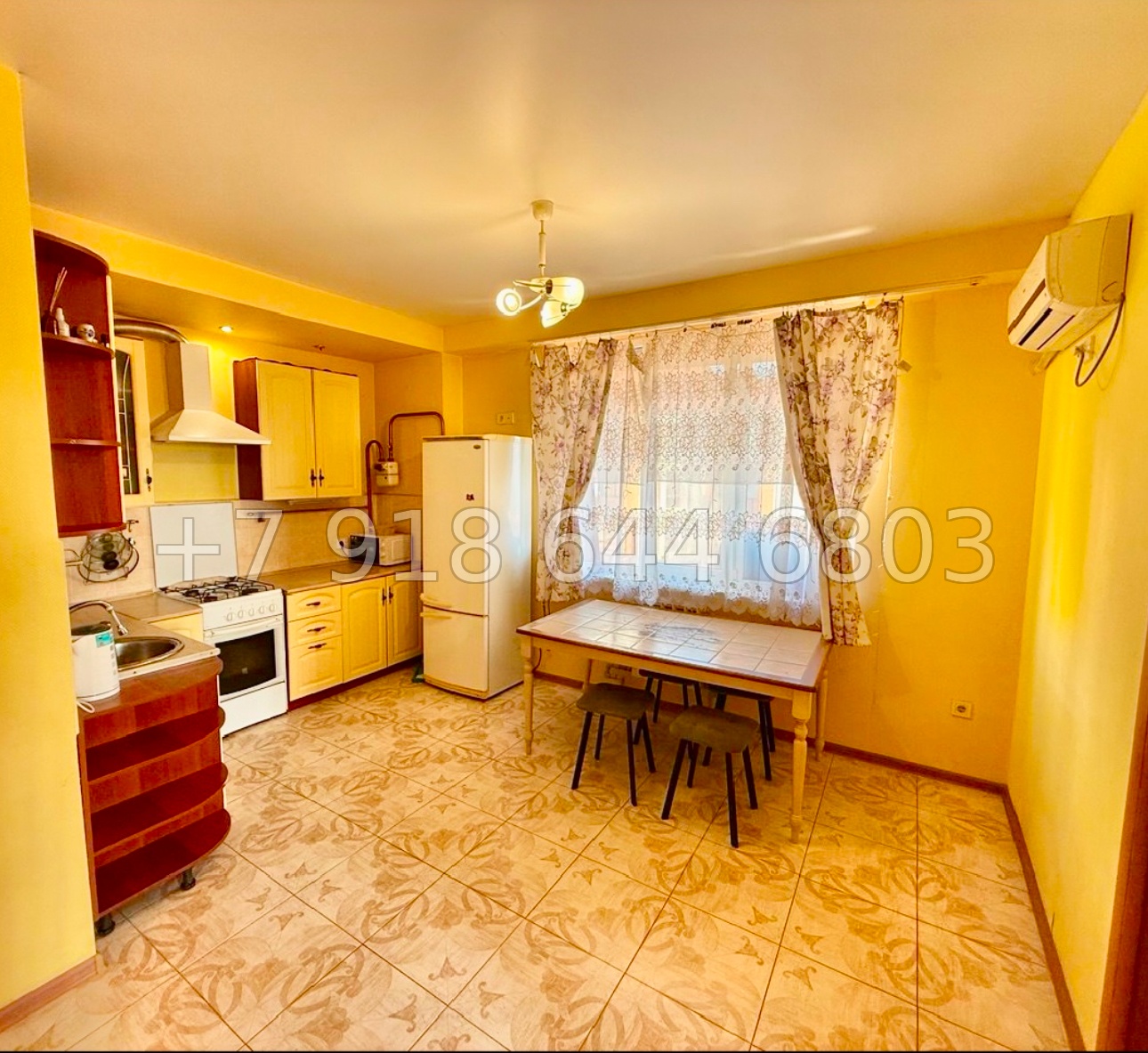 № 71х. Двухкомнатное Жилье в центральном Сочи  - миниатюра 3