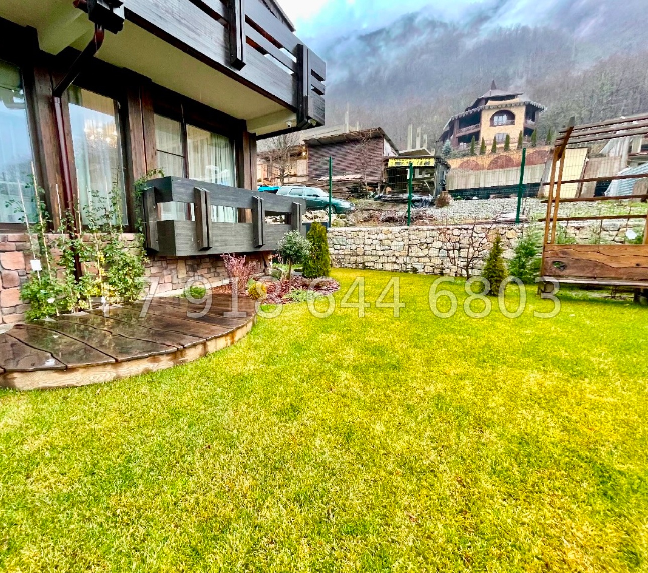 № 42 м. Дом на Красной Поляне. Вид на горы - миниатюра 22