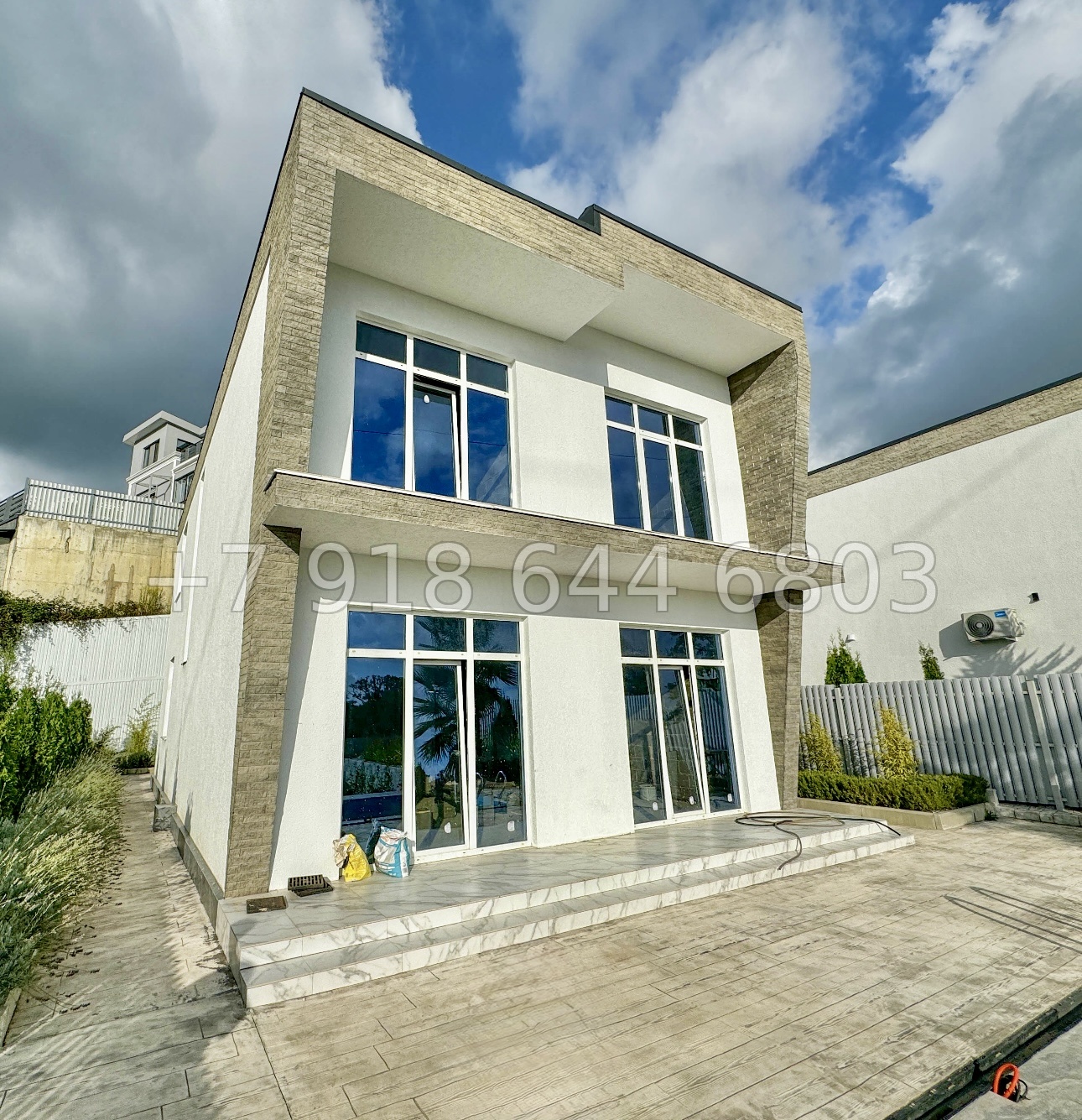 № 32 А. Дом с бассейном в Адлере  - миниатюра 1