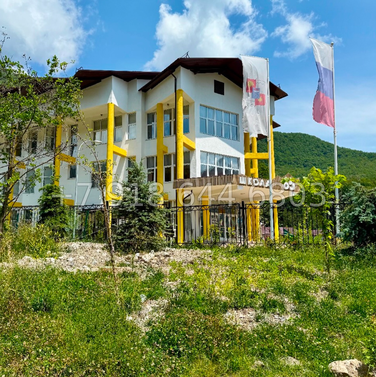 № 5и. Двухкомнатная Квартира с видом на горы - миниатюра 2