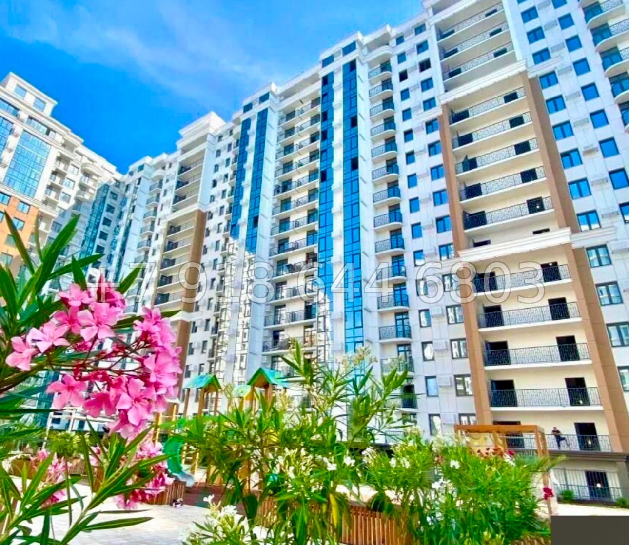 № 45р. Двухкомнатная Квартира в популярном Жилом Комплексе в центре города Сочи.  - миниатюра 16