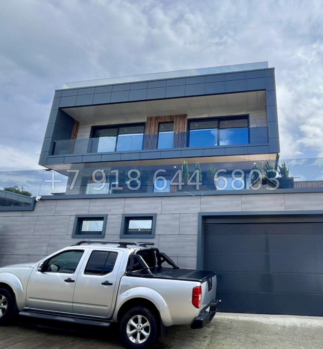 № 32 М. Современный коттедж с бассейном в Адлере  - миниатюра 8