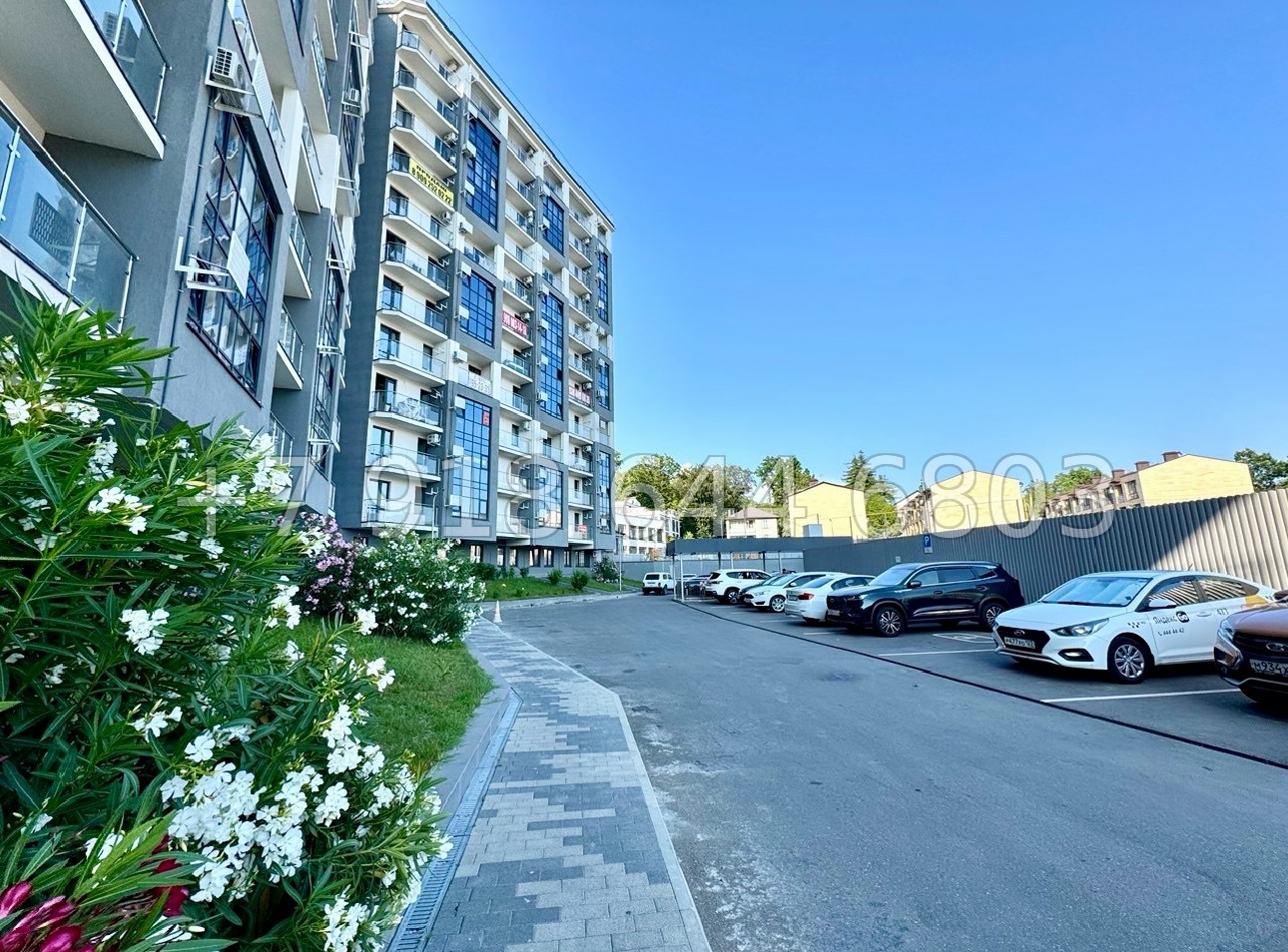 № 64р. Квартира в новом доме. На территории бассейн.  - миниатюра 17