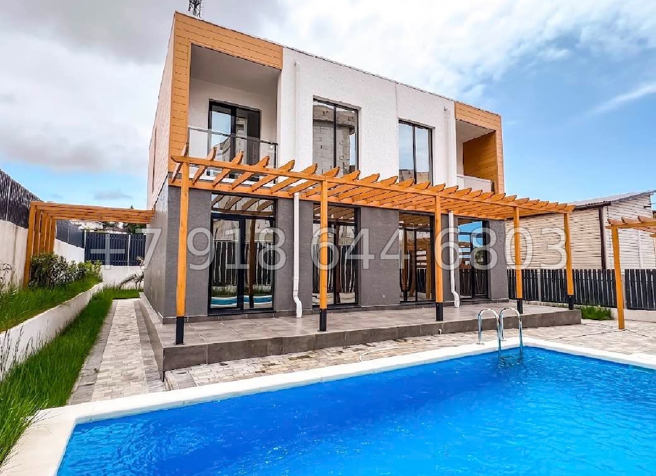 № 100 А. Дом с бассейном в Адлере  - миниатюра 4