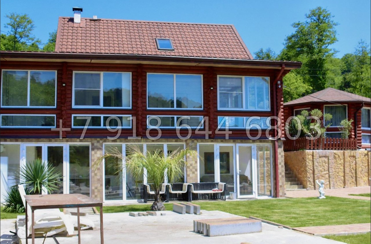 № 72 Б. Дом с озером с карпами в Адлере  - миниатюра 4