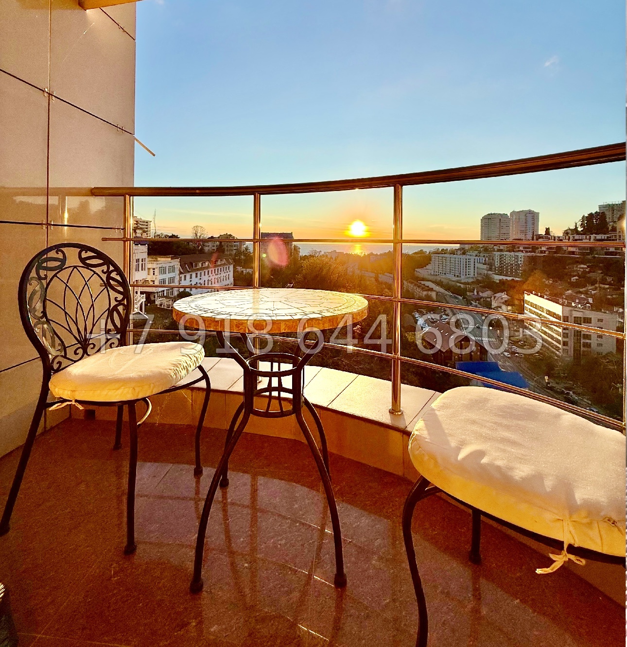 № 267 р. Четырехкомнатная квартира в Сочи. Бассейн на крыше  - миниатюра 15