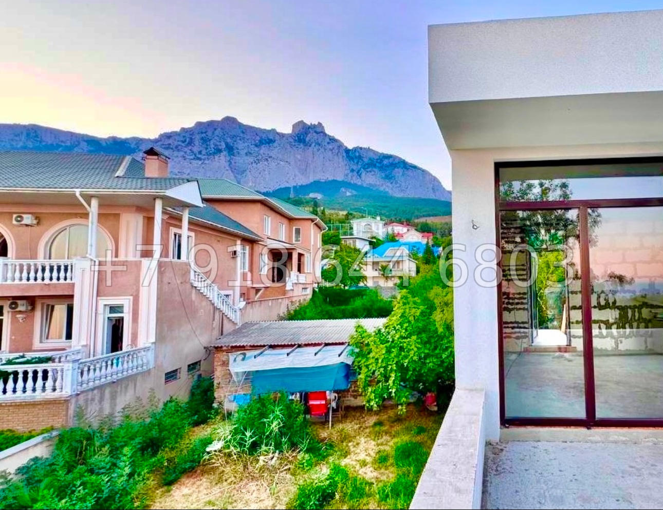 № 7 н. Дом в Ялте с гаражом и с видом на Чёрное море  - миниатюра 10