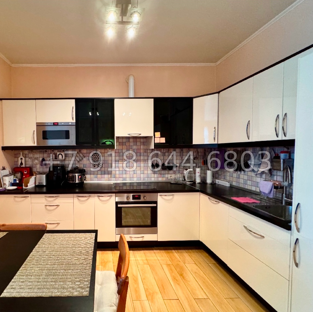 № 263 р. Квартира в центре города Сочи  - миниатюра 6