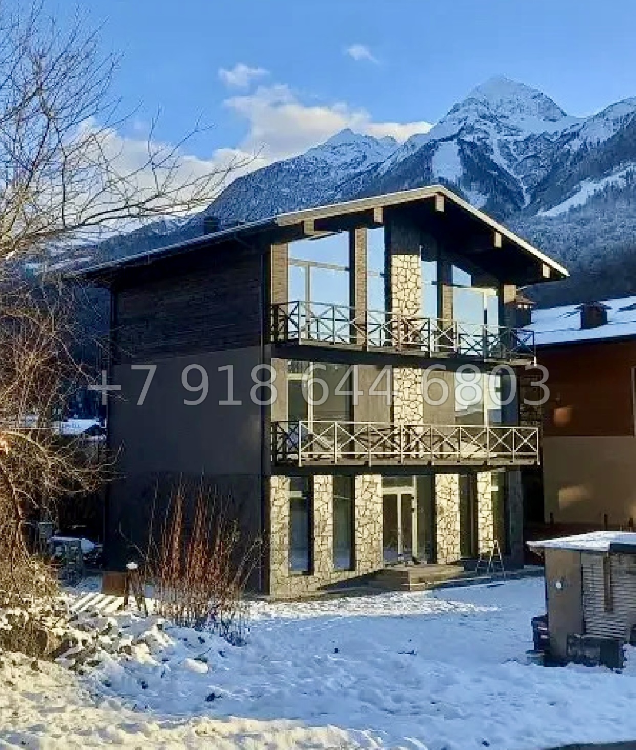 № 76 в. Дом на Красной Поляне с видом на горы - миниатюра 1