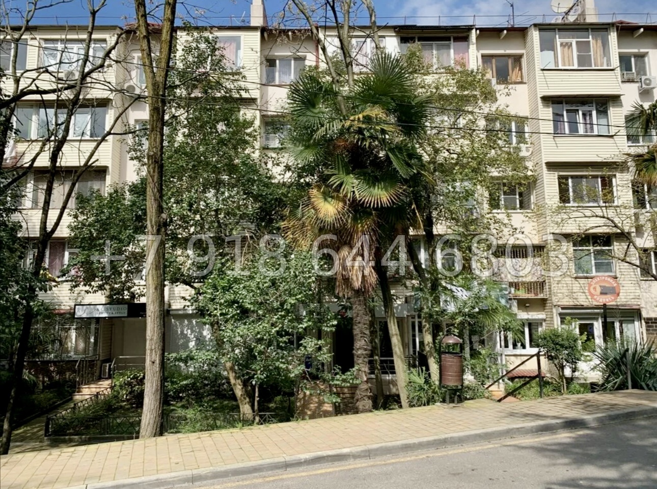 № 44р. Квартира в самом центре города Сочи  - миниатюра 9