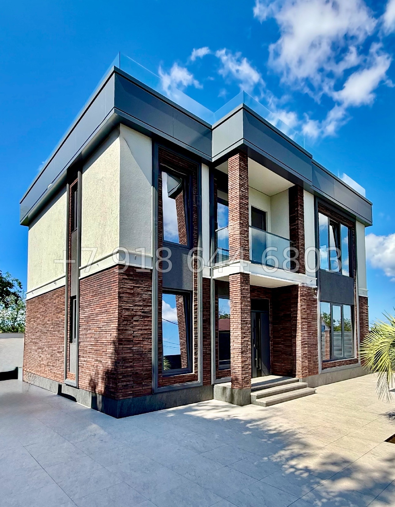 № 15 Б. Дом с бассейном в Адлере  - миниатюра 1