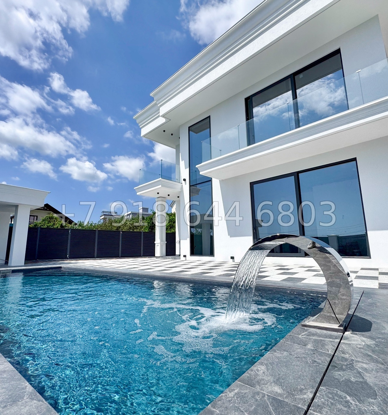 № 10 В. дом с бассейном в Адлере  - миниатюра 1