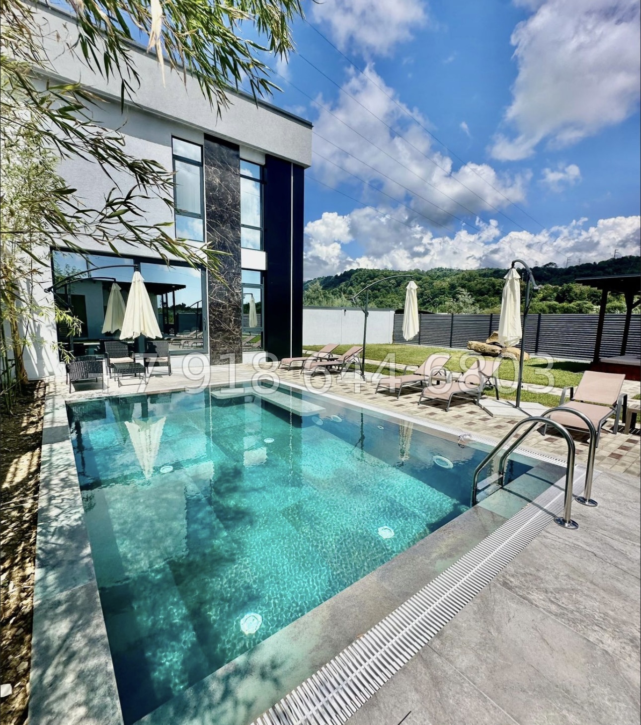 № 46 в. Дом рядом с Сириусом в Адлере. Два дома с двумя бассейнами и двумя банями - миниатюра 1