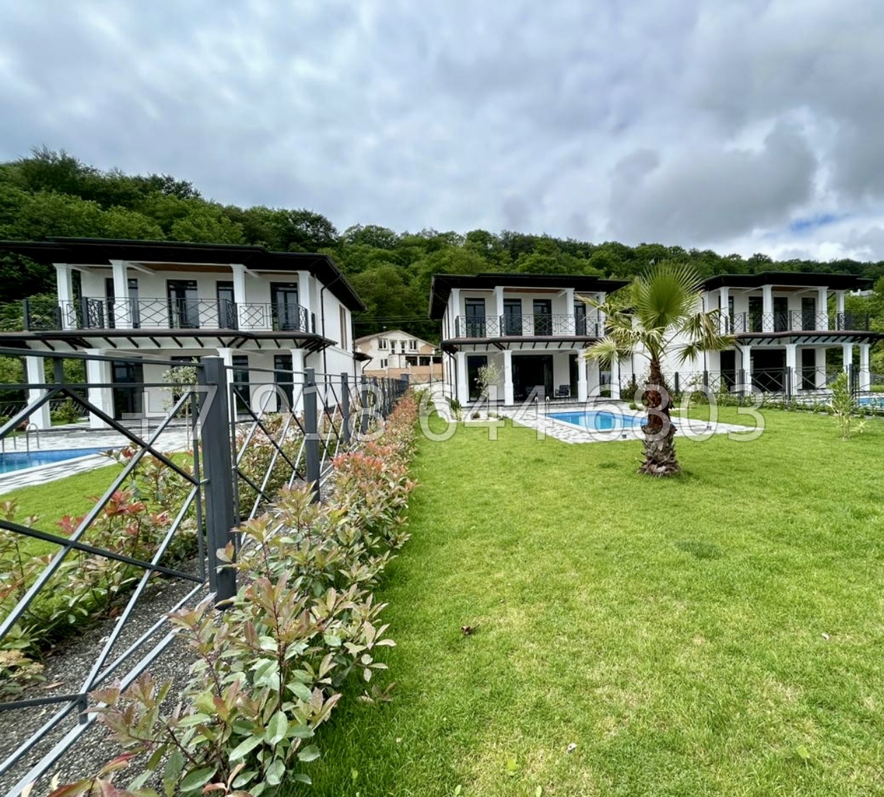 № 32 Б. Три дома с роскошными видами в Сочи  - миниатюра 22