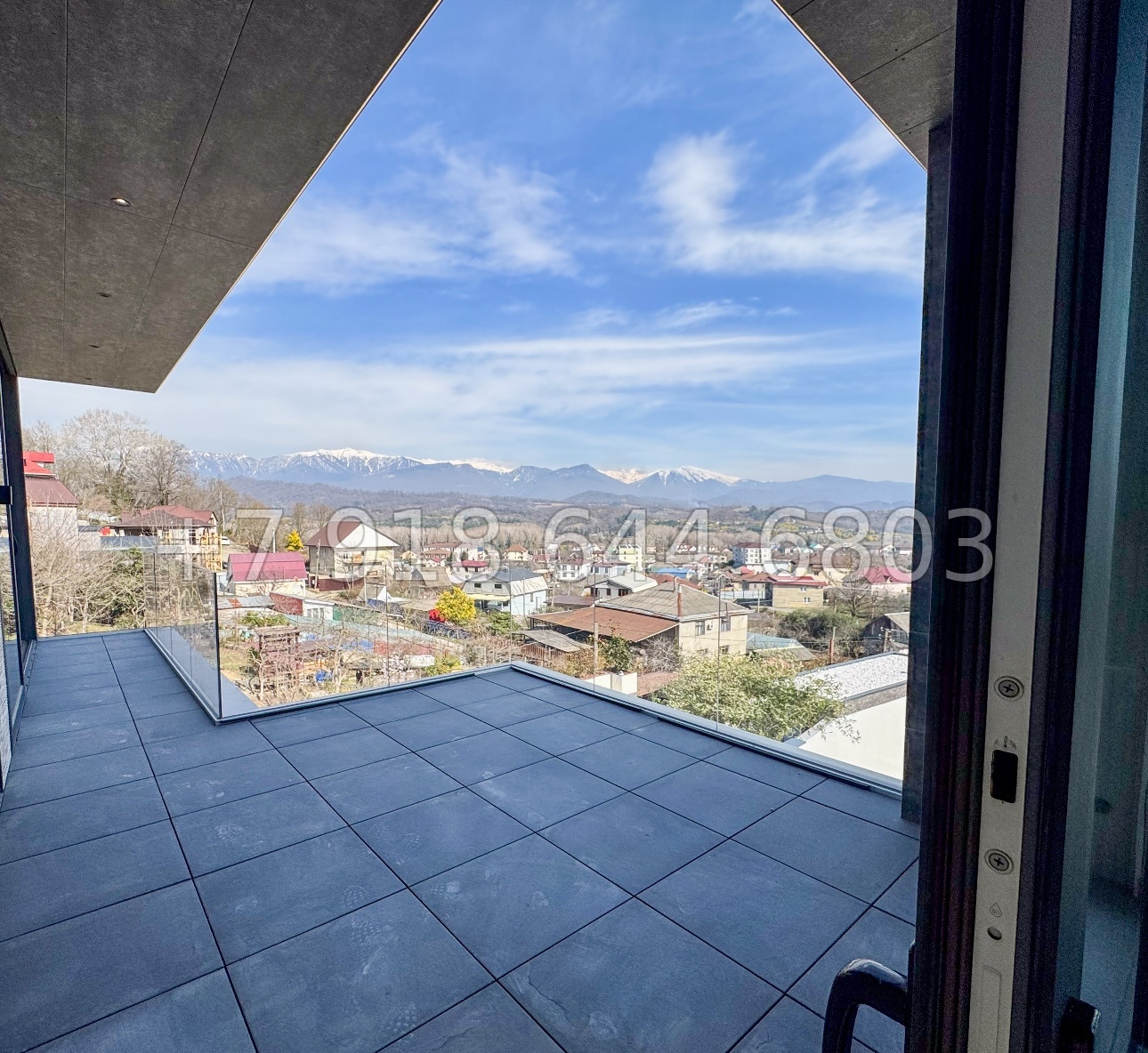 № 31 м. Дом с бассейном и с красивым видом на горы в Адлере  - миниатюра 16