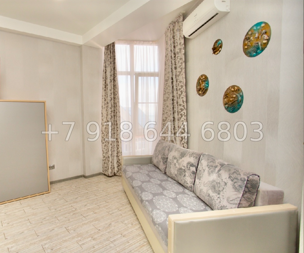 № 111 п. Квартира на первой береговой линии на море в Адлере  - миниатюра 1