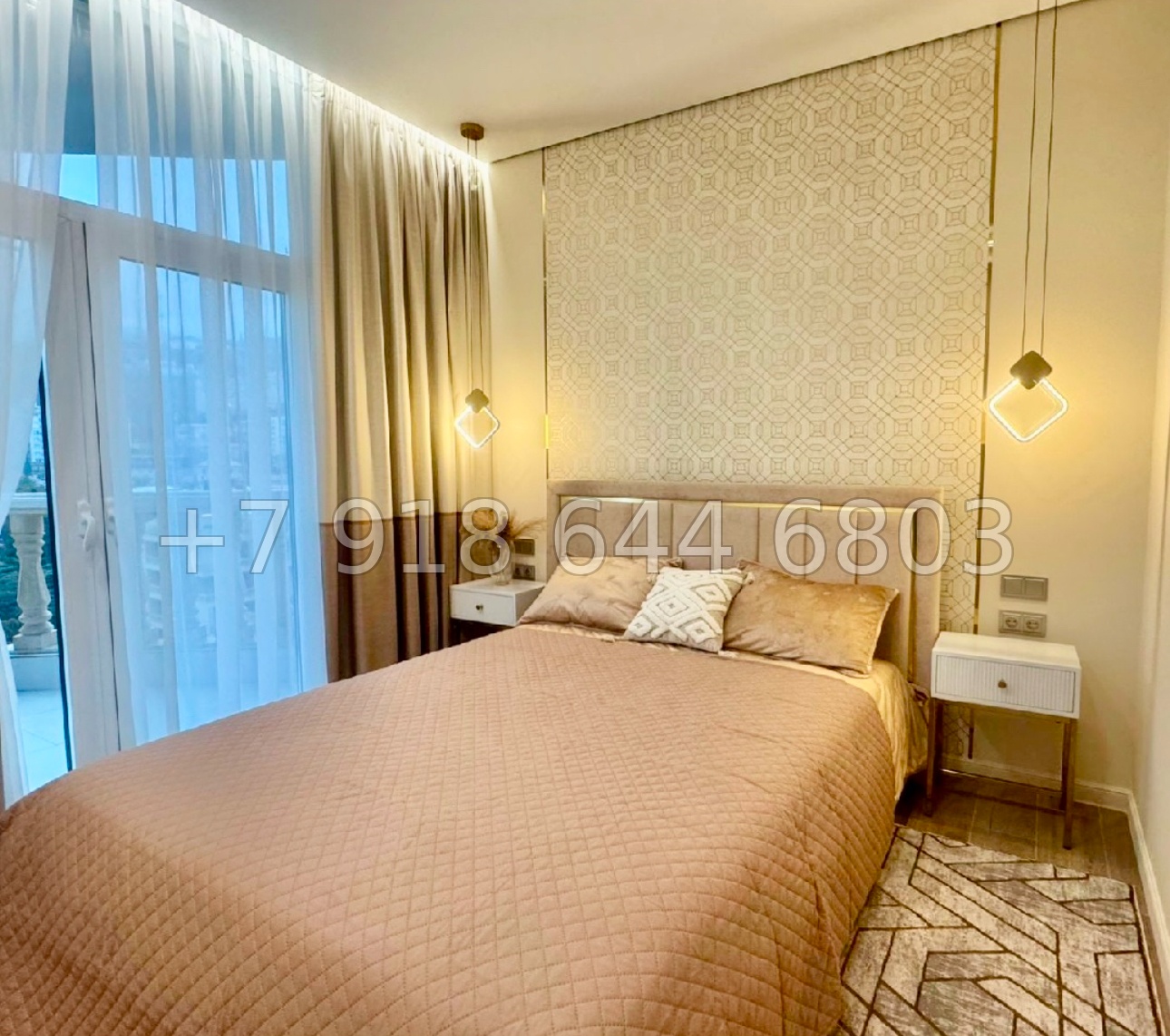 № 53 г. Трёхкомнатная квартира в центре города Ялты  - миниатюра 1