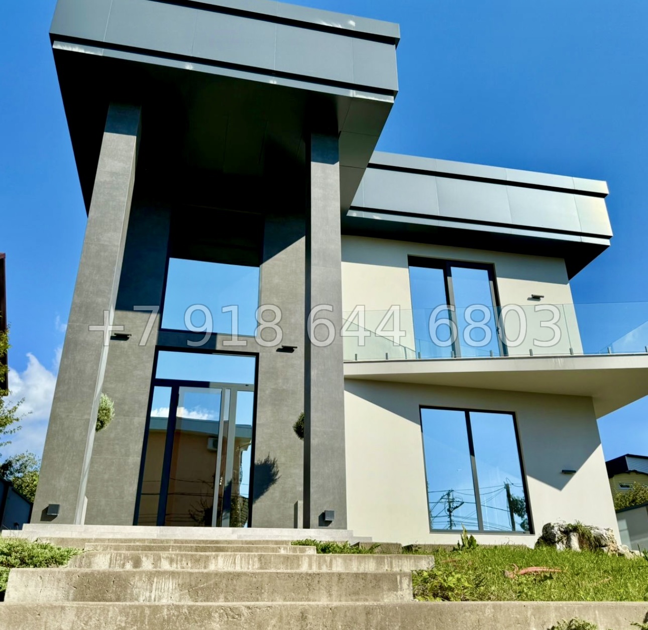 № 25 Б. Дом с бассейном в Адлере  - миниатюра 2