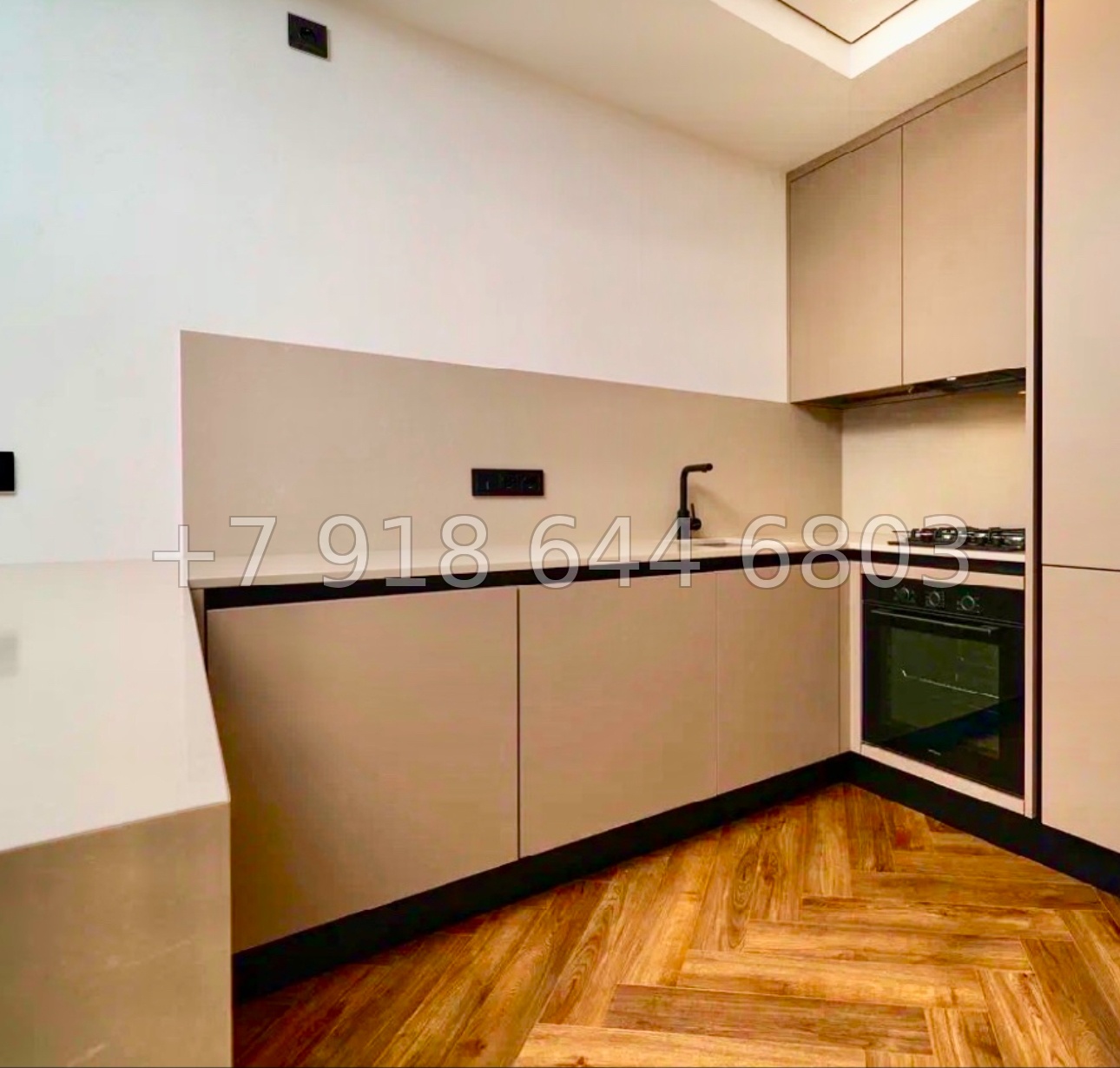 № 483 р. Квартира с роскошным балконом в Сочи  - миниатюра 11