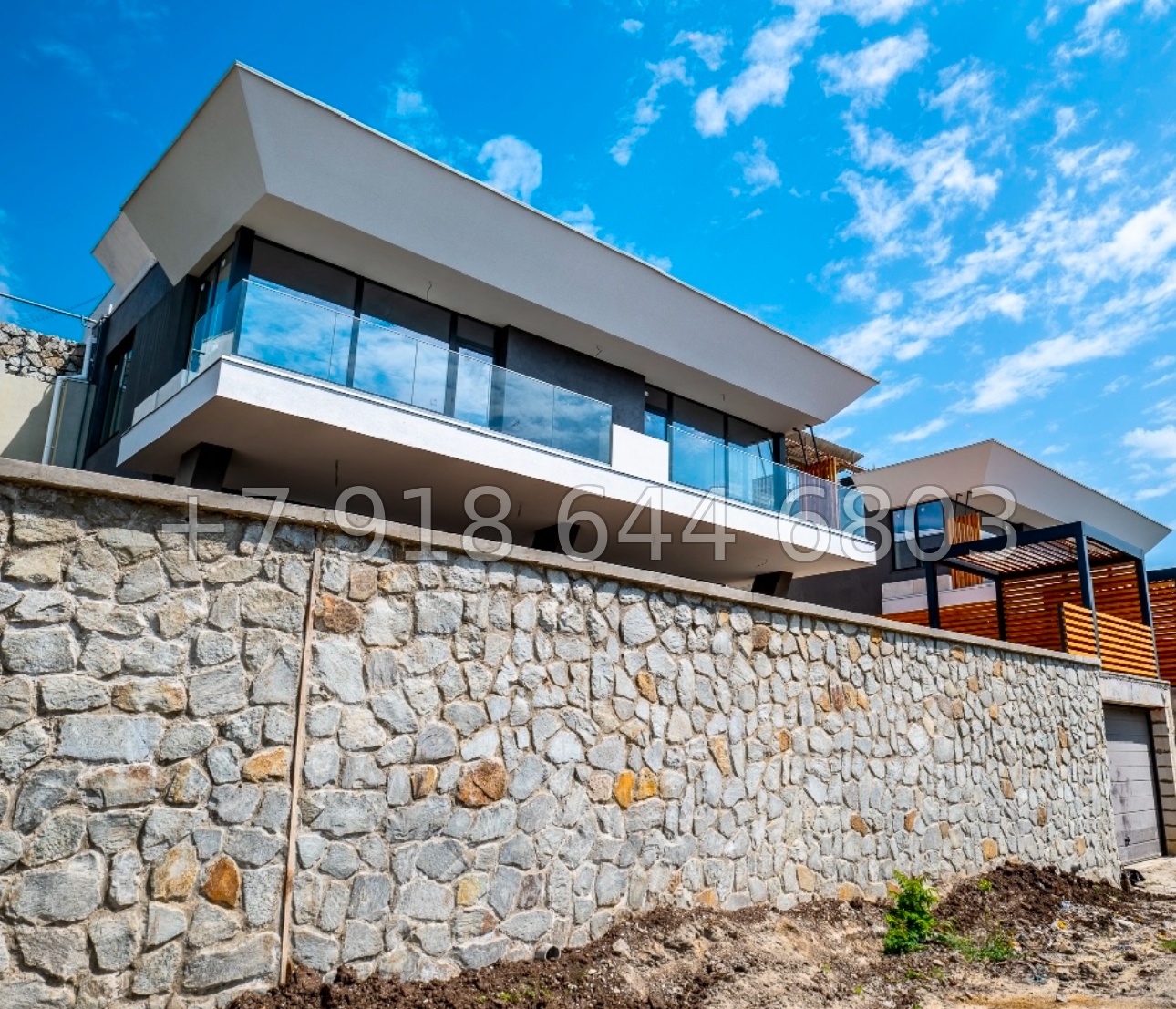 № 1н. Дом в Ялте. Современный и стильный Хайтек  - миниатюра 1