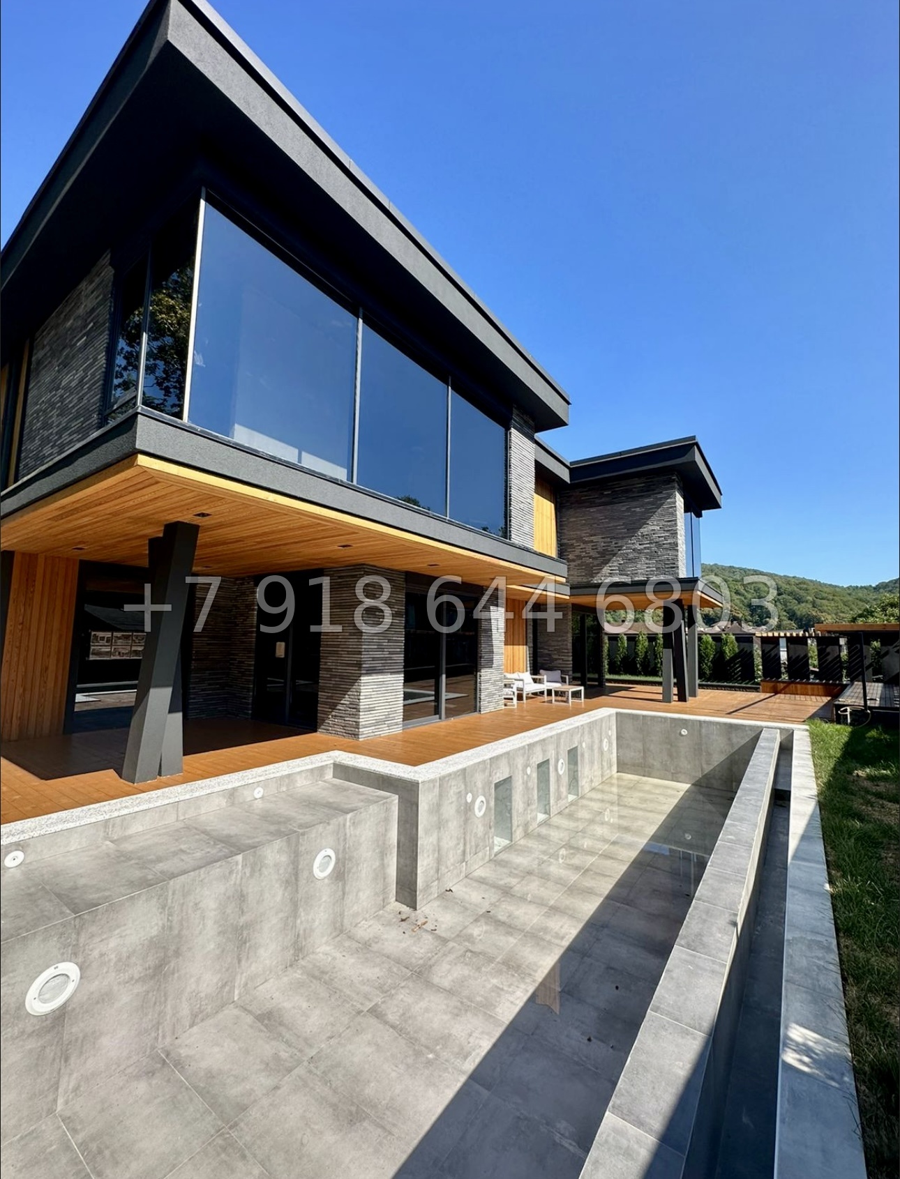 № 29 м. Дом на Мацесте с большим бассейном  - миниатюра 1