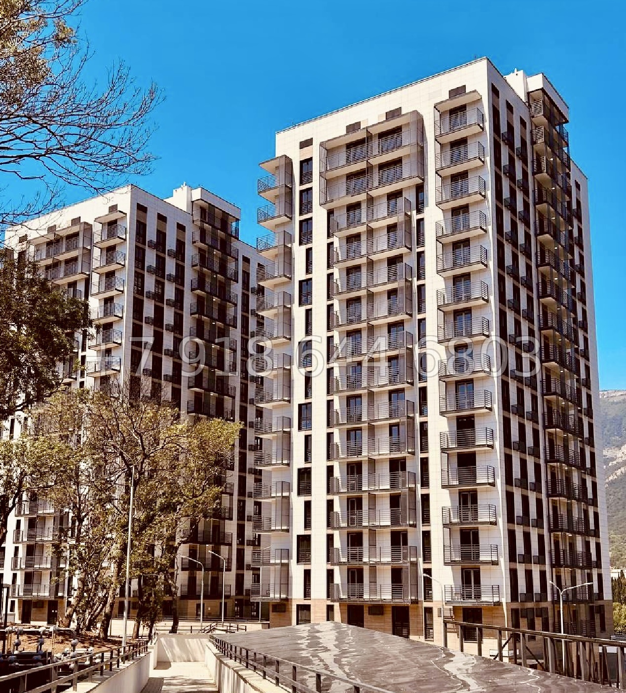 № 36 г. Однокомнатная квартира в Ялте  - миниатюра 1