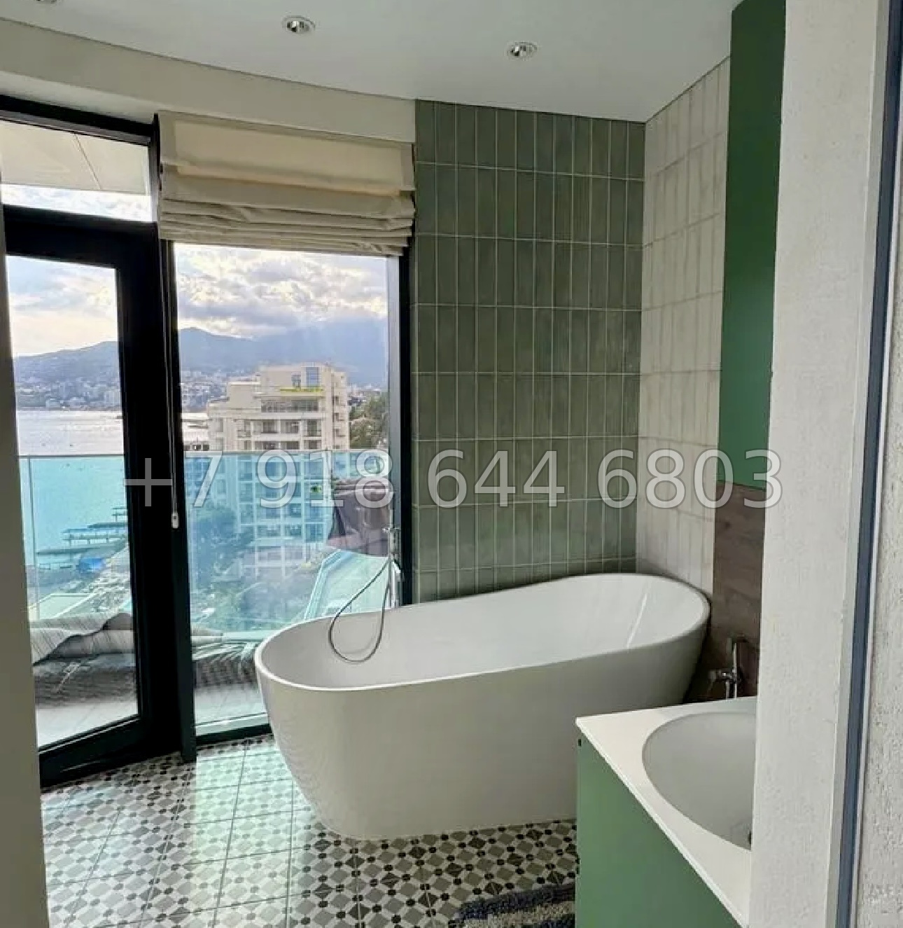 № 54 г. Центр Ялты. АК Sky Plaza 3. Апартаменты на море - миниатюра 14