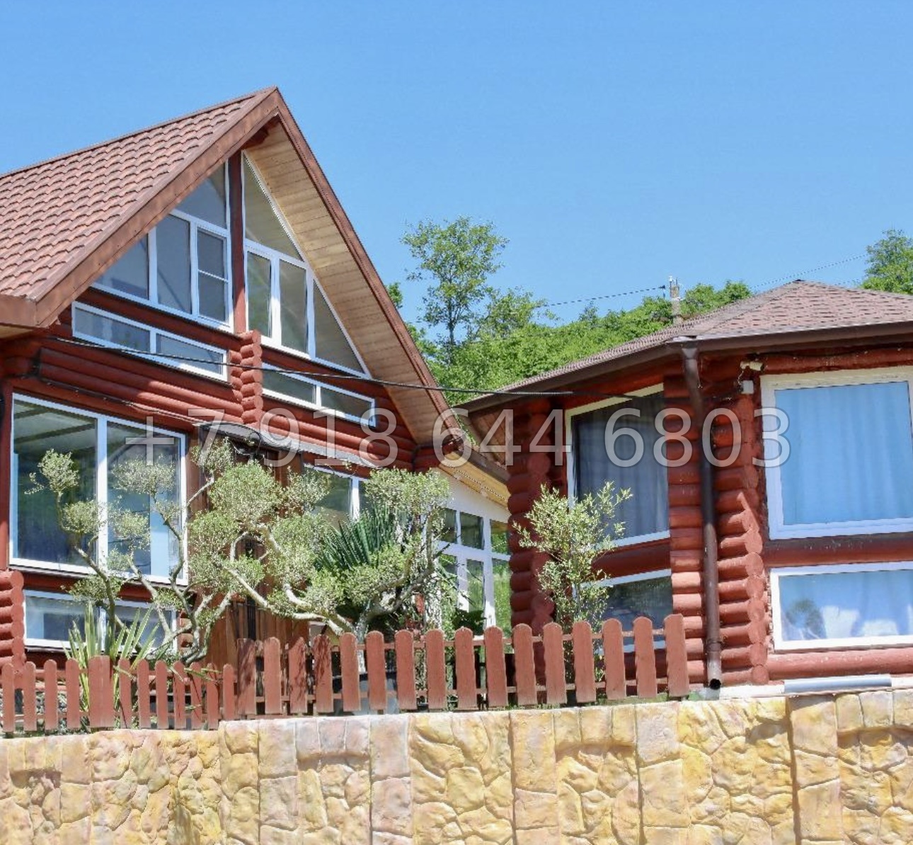 № 72 Б. Дом с озером с карпами в Адлере  - миниатюра 13