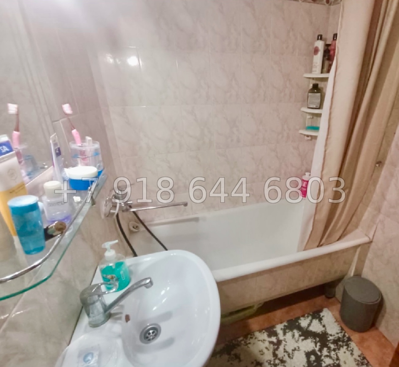 № 557 р. Трёхкомнатная Квартира в центре города Сочи  - миниатюра 4