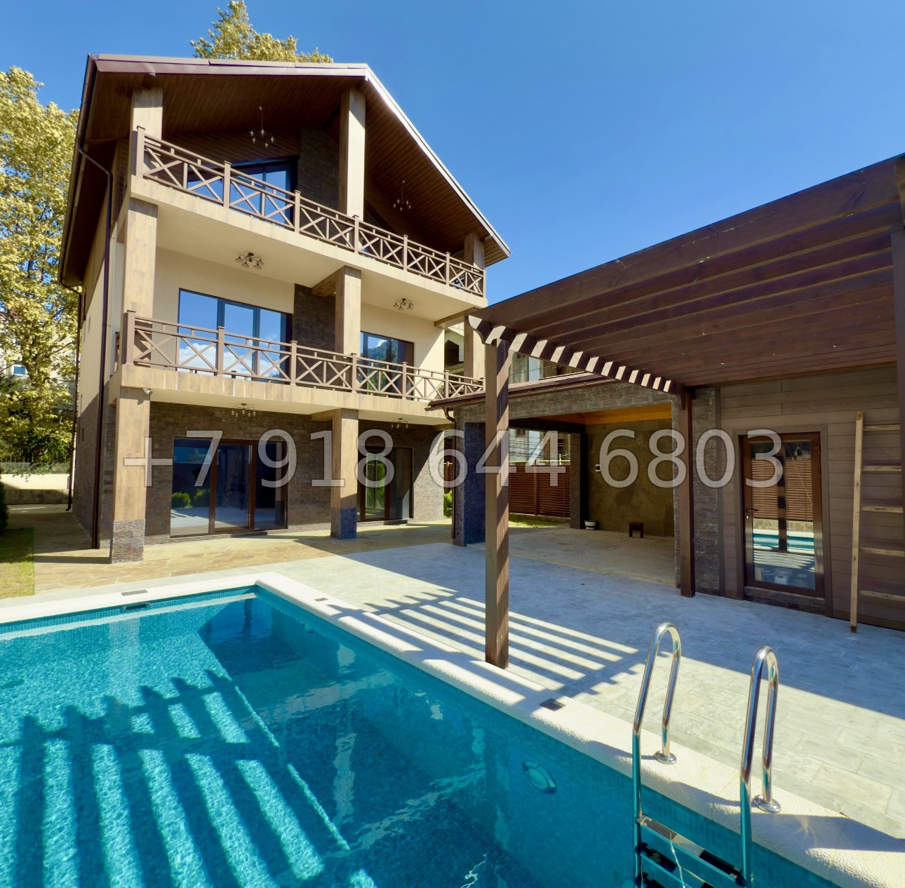 № 16 В. Дом на Красной Поляне с бассейном  - миниатюра 1