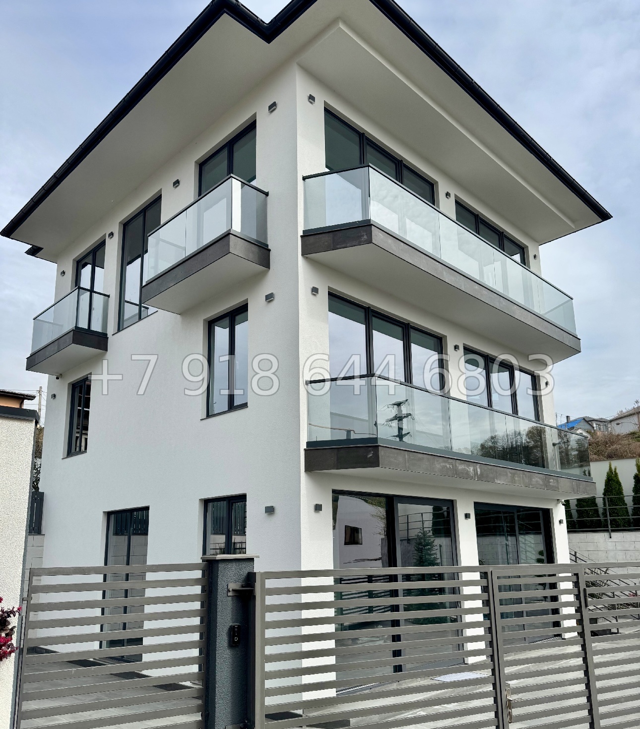 № 199 Б. Дом в Сочи с бассейном и с ремонтом  - миниатюра 1