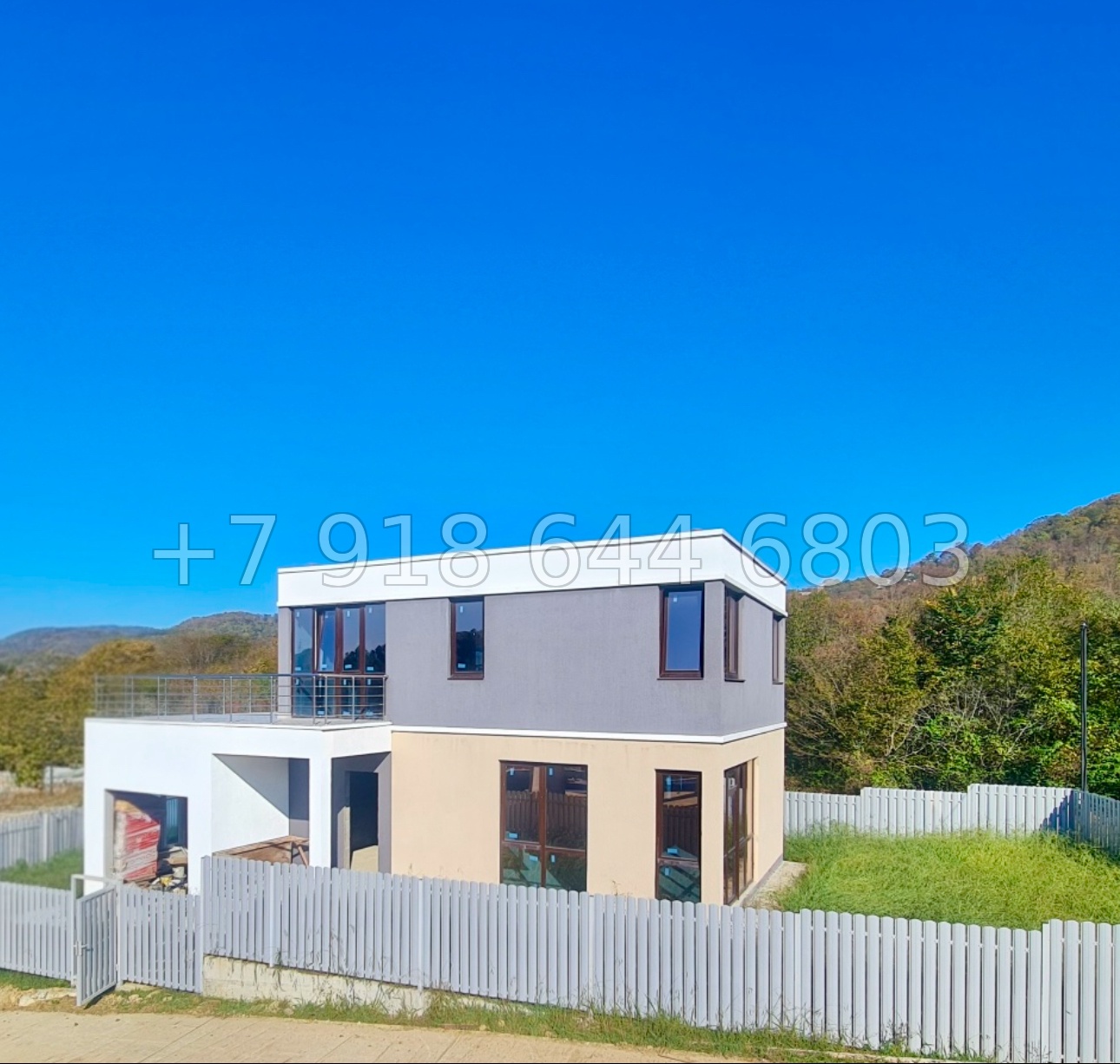 № 63 А. Три дома в Сочи Дагомысе  - миниатюра 1