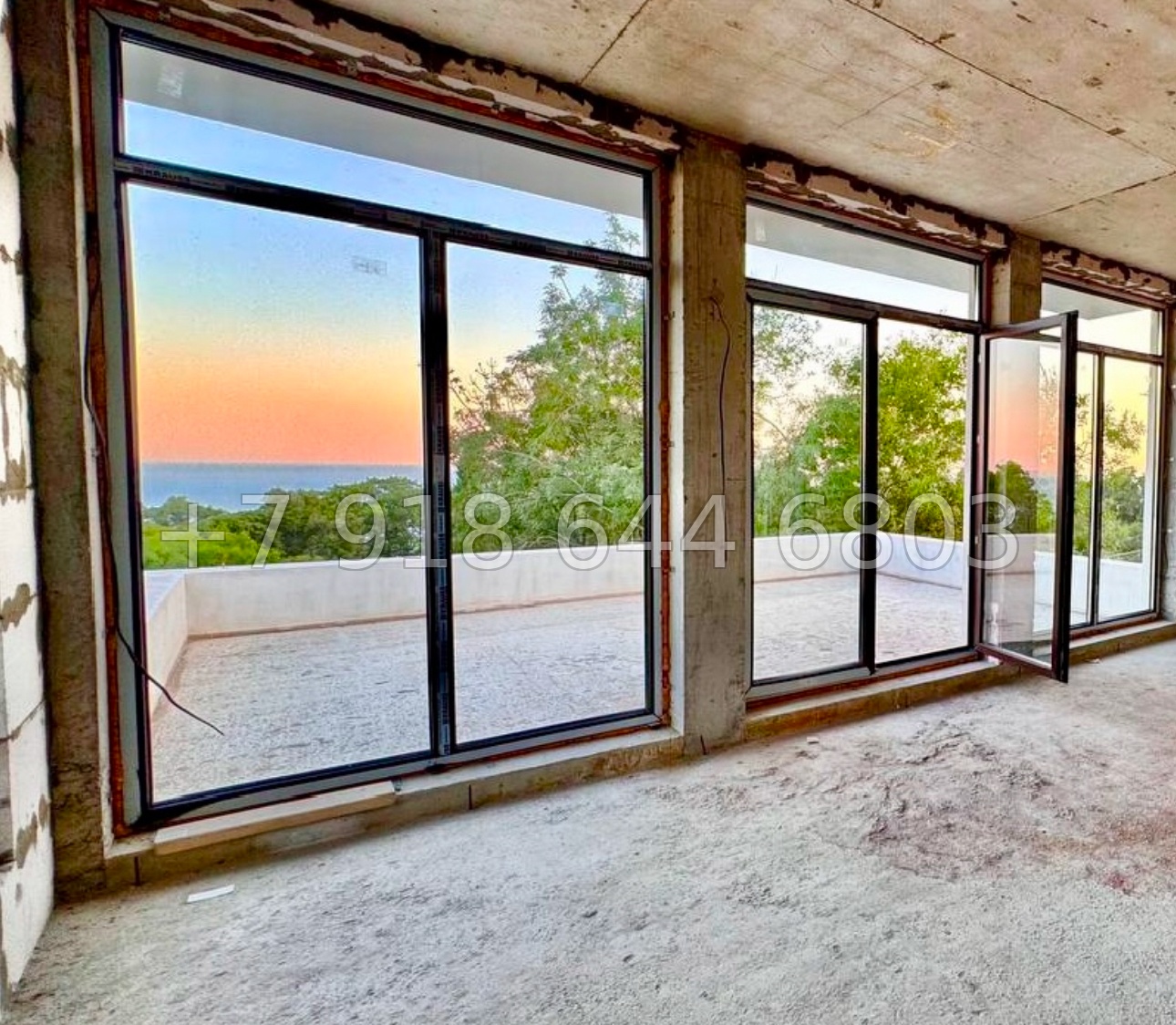 № 7 н. Дом в Ялте с гаражом и с видом на Чёрное море  - миниатюра 21