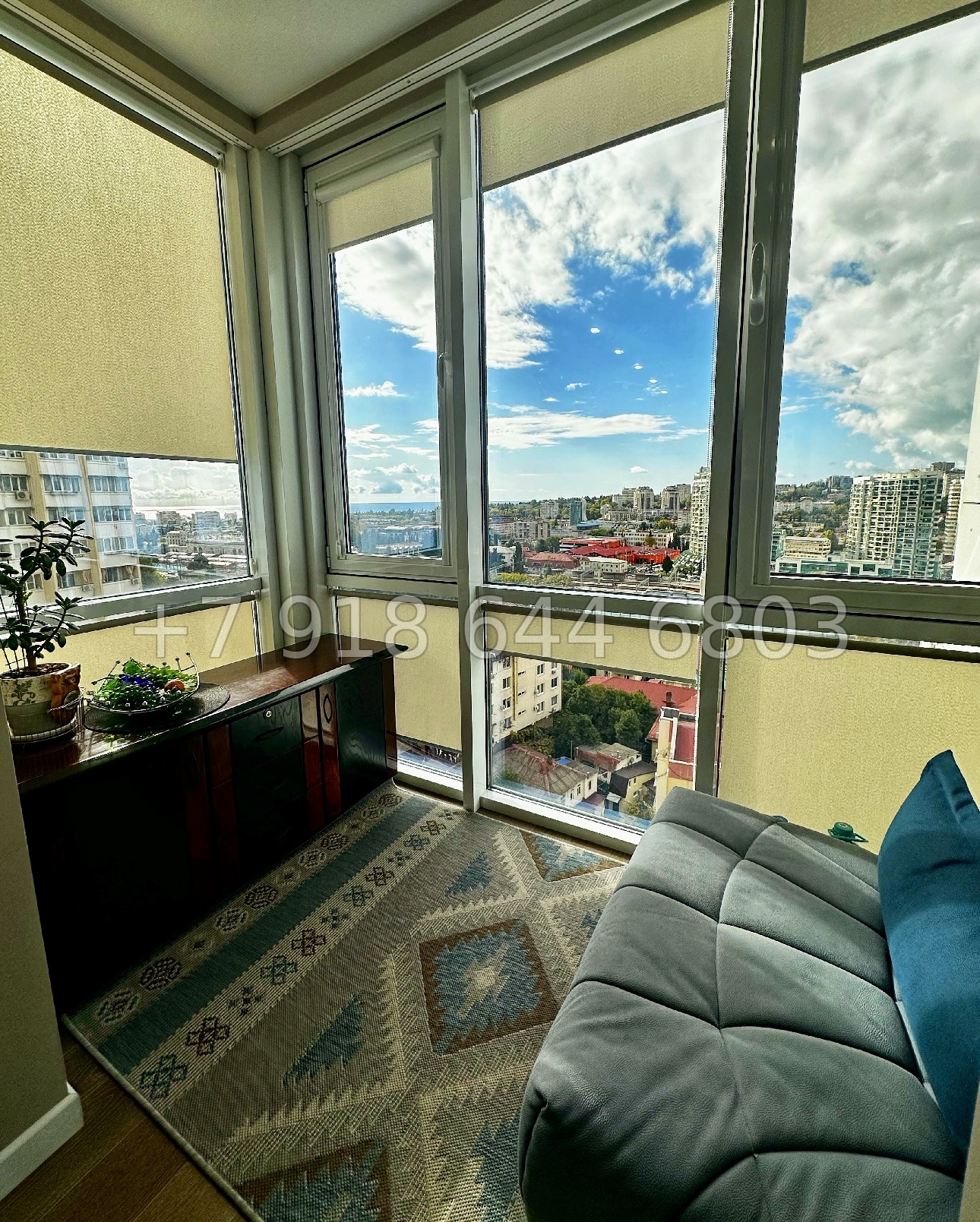 № 45р. Двухкомнатная Квартира в популярном Жилом Комплексе в центре города Сочи.  - миниатюра 23