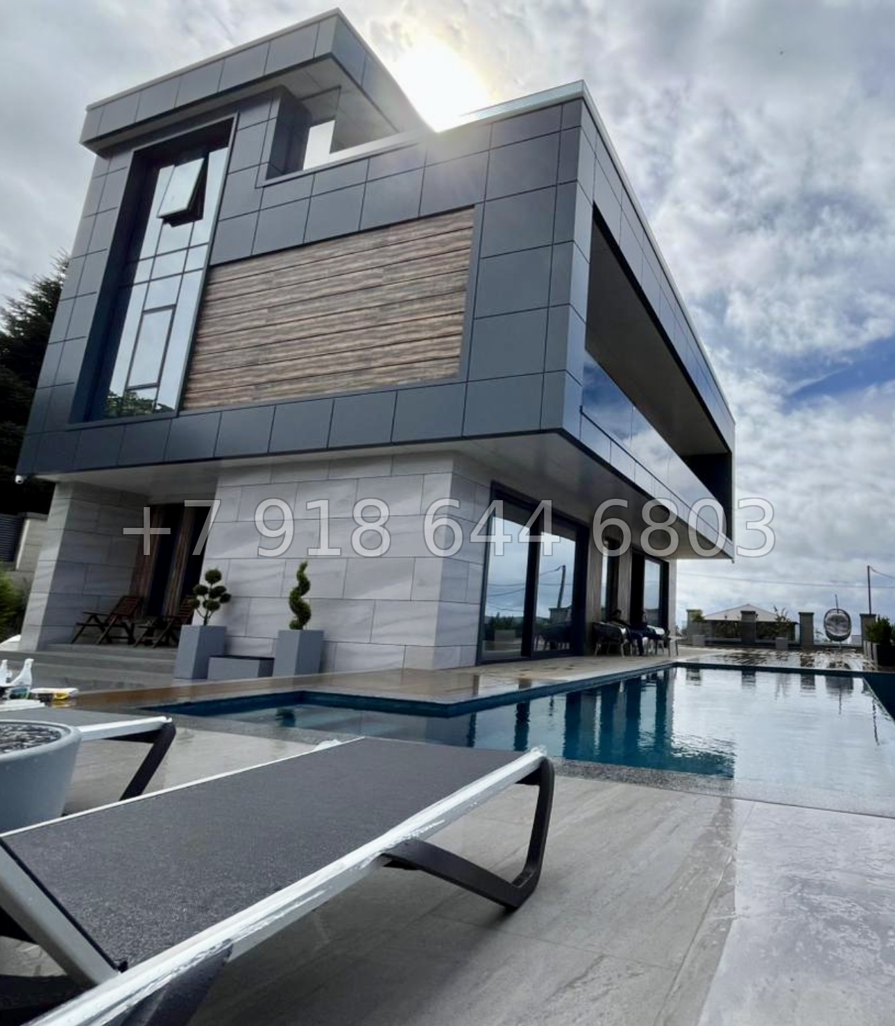 № 32 М. Современный коттедж с бассейном в Адлере  - миниатюра 2