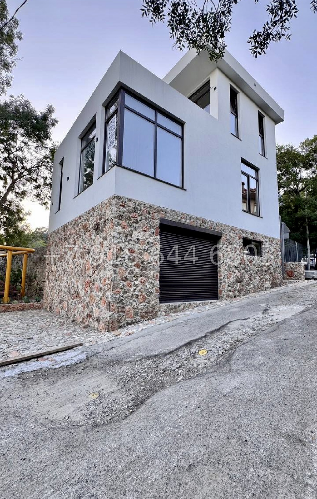 № 7 н. Дом в Ялте с гаражом и с видом на Чёрное море  - миниатюра 1