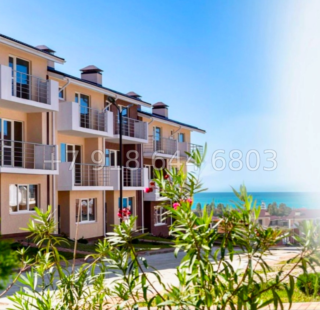 № 243 в. Таунхаус в Адлере КП Изумрудный город  - миниатюра 2