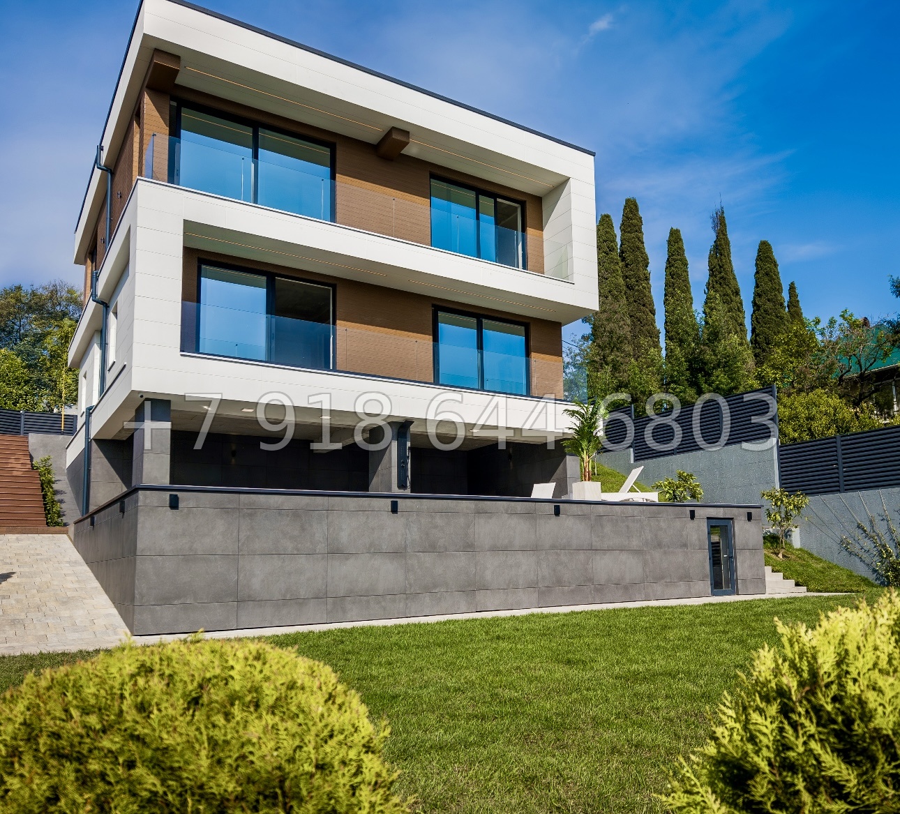 № 28 м. Современный дом с бассейном в Адлере  - миниатюра 1