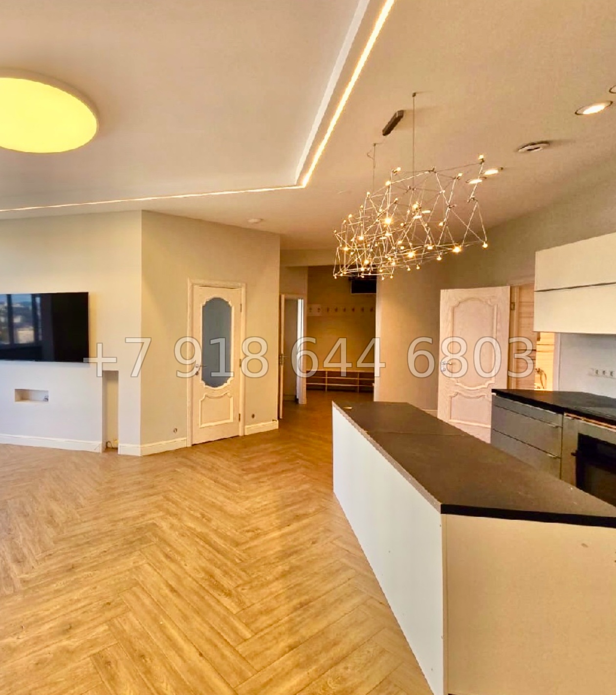 № 53 е. Квартира в центре города Сочи  - миниатюра 2