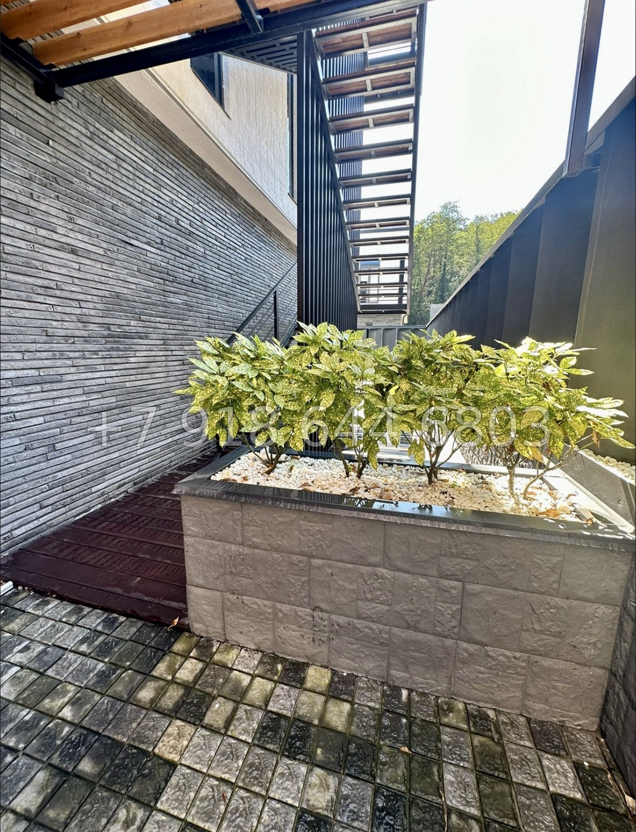 № 23 в. Дом с бассейном в Сочи  - миниатюра 3