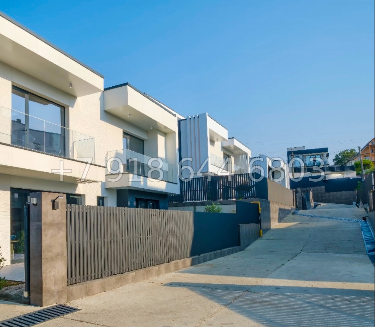 № 117 Б. Адлер 8 домов с бассейном  - миниатюра 37