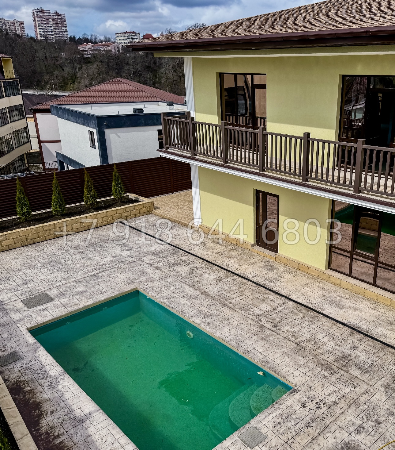 № 80 Б. Дом с бассейном в Сочи  - миниатюра 1