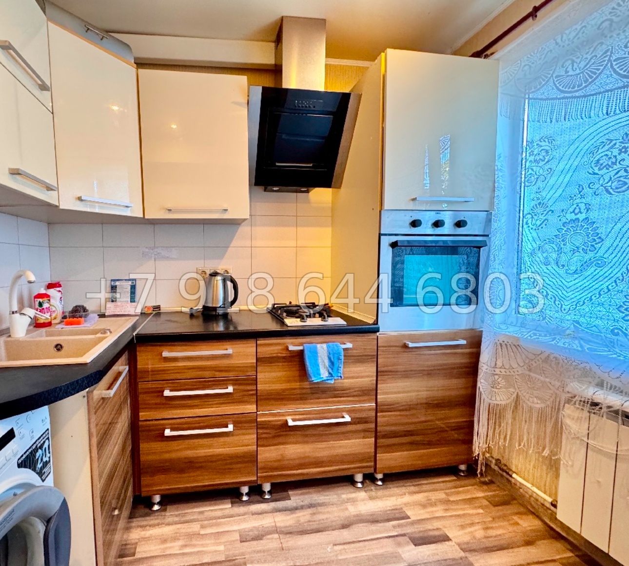 № 451 р. Двухкомнатная в центре города Сочи  - миниатюра 3