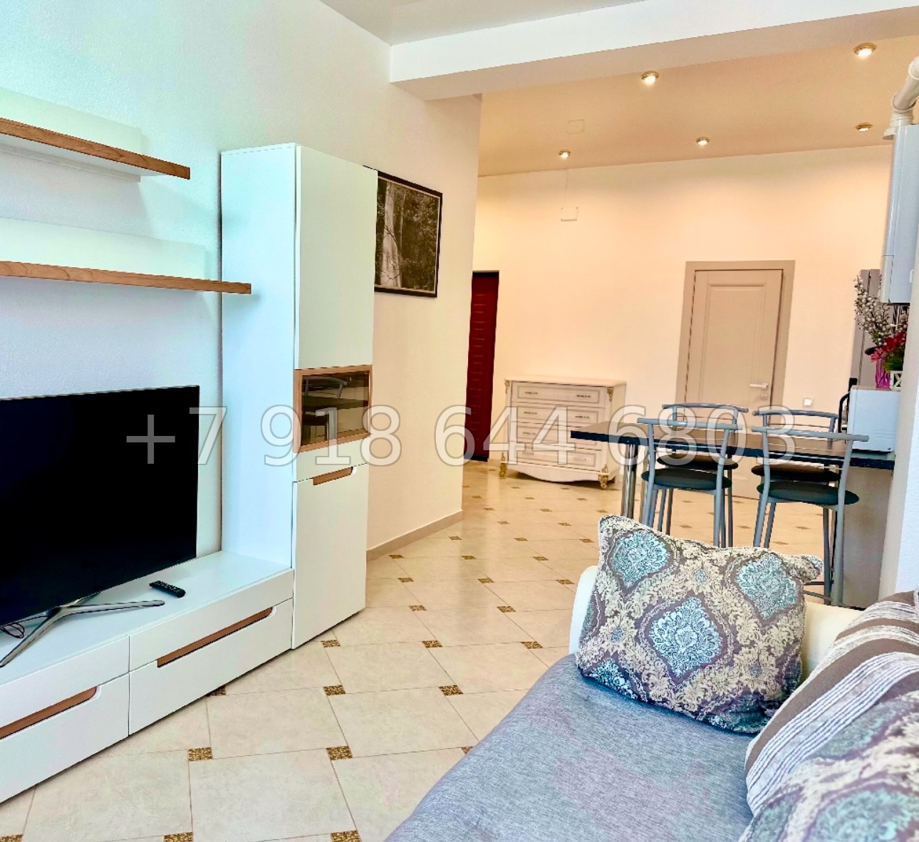 № 492 р. Двухкомнатная Квартира в Адлере  - миниатюра 3