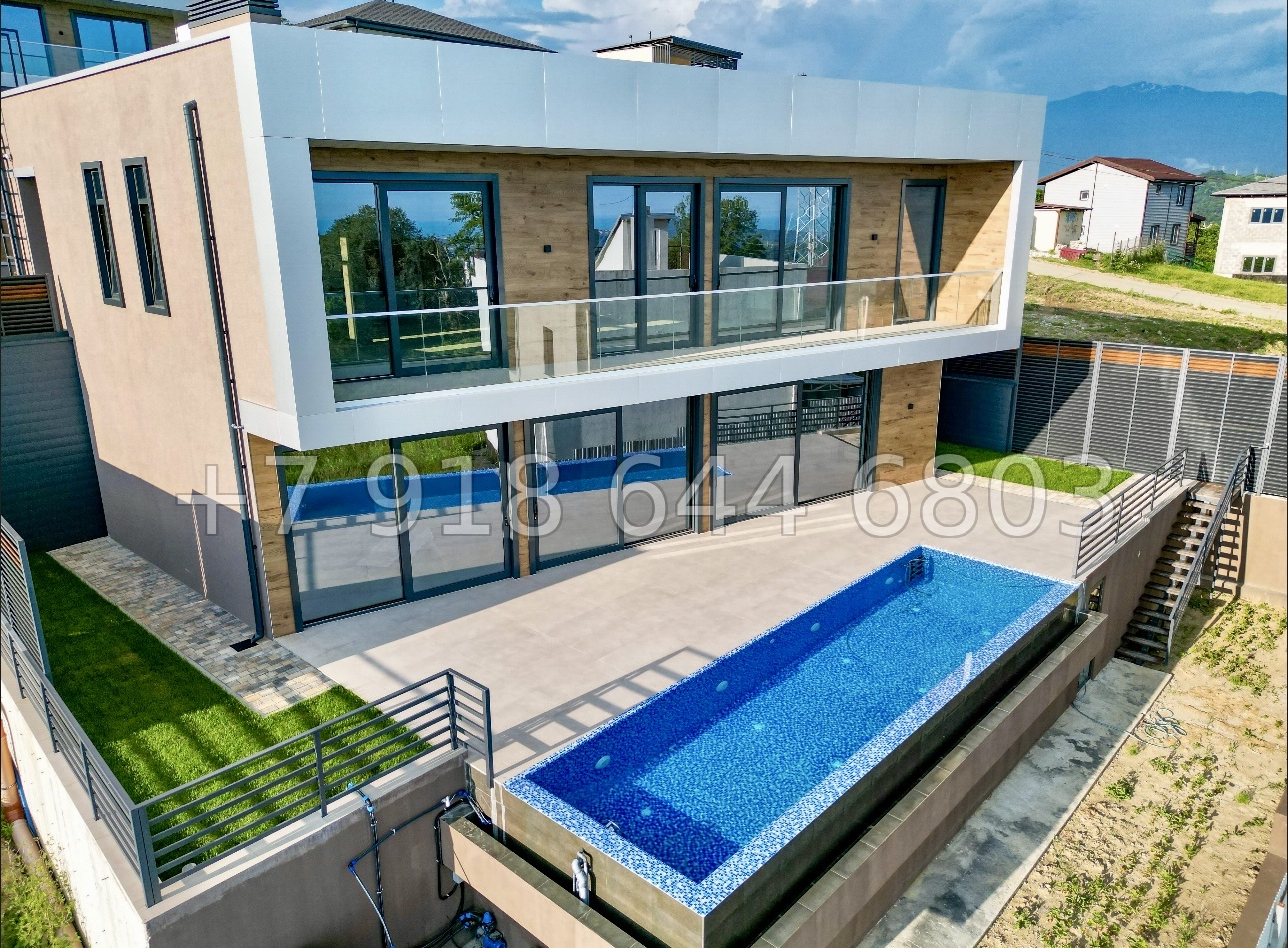 № 144 Б. Два дома в Адлере  - миниатюра 19