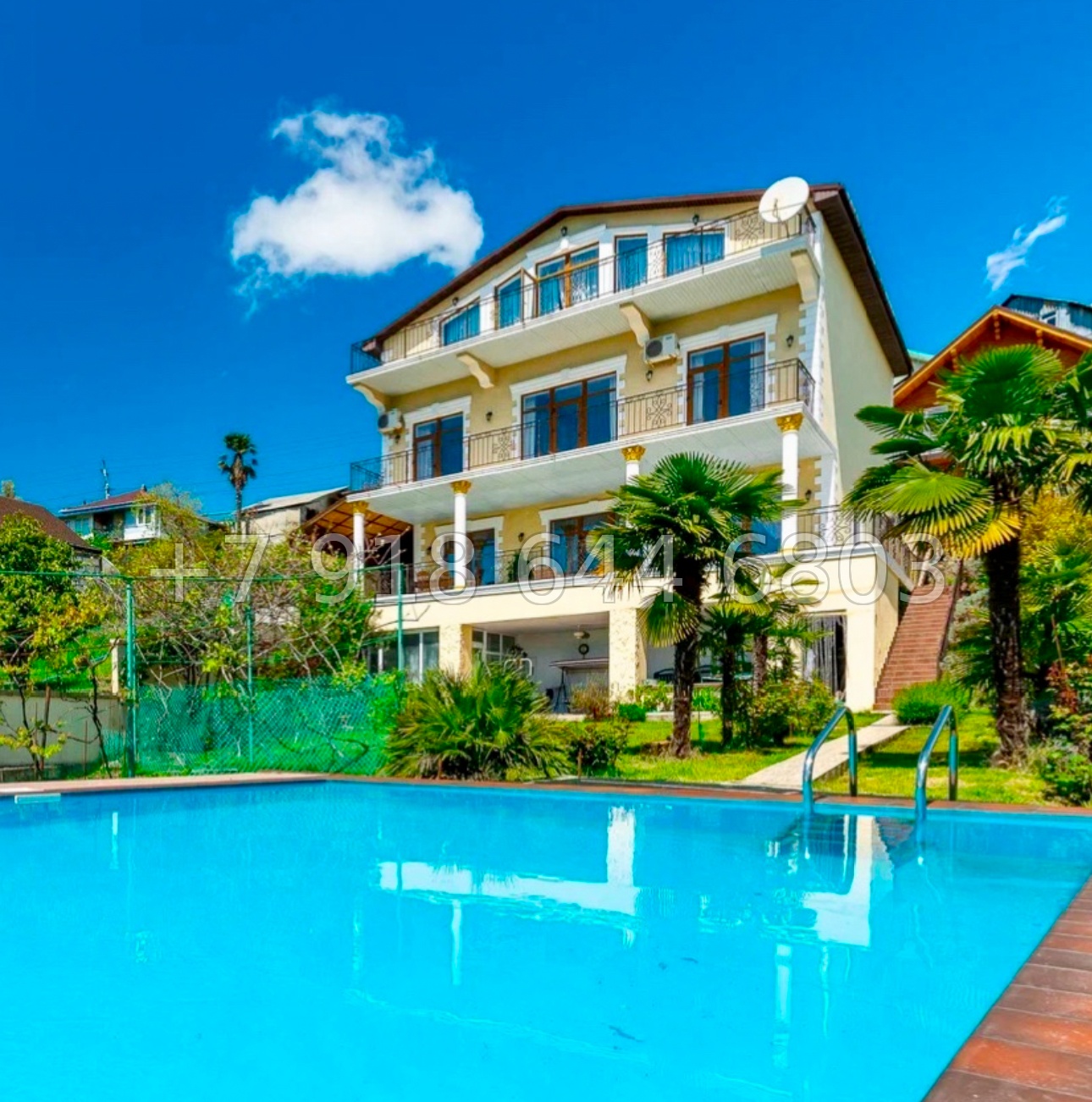 № 31 в. Три дома с бассейном. Один для прислуги. Дом с видом на море в Сочи  - миниатюра 1