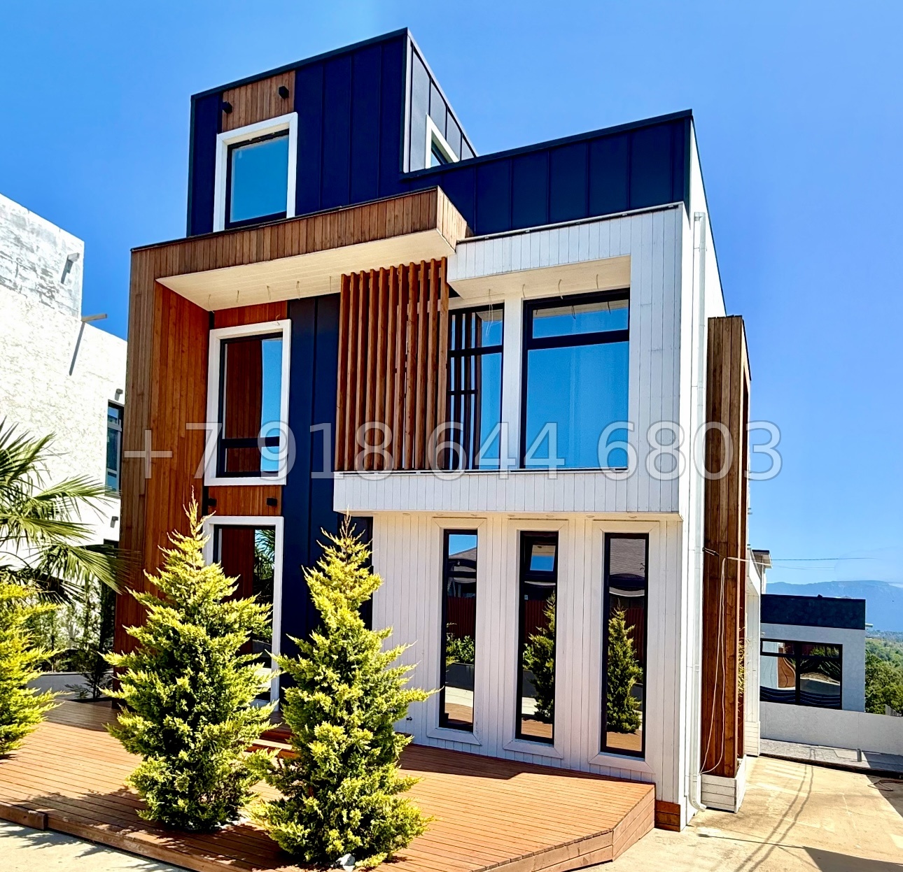 № 11 А. Дома в Адлере - миниатюра 1