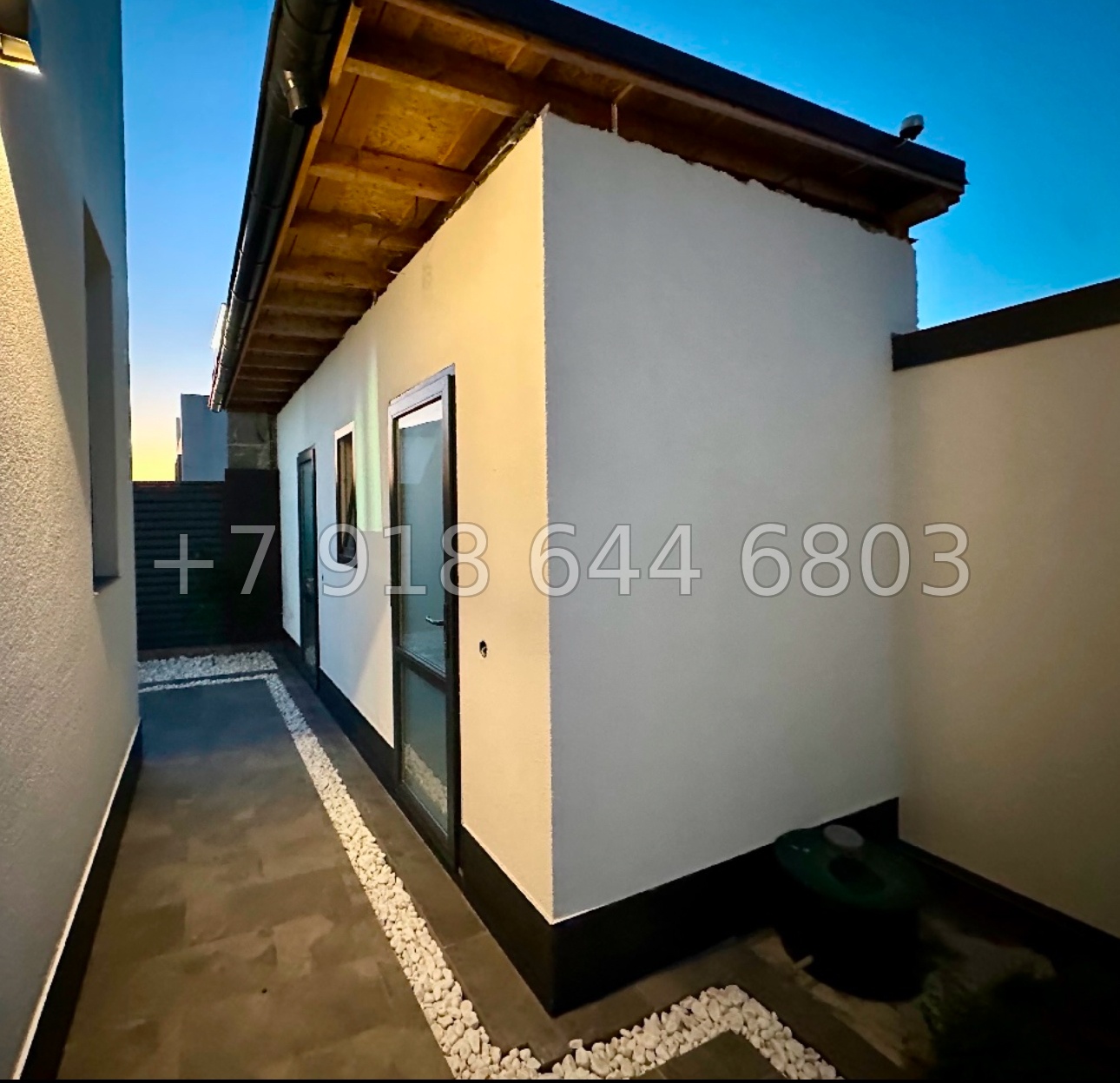 № 42 в. Современный дом рядом с Сириусом в Адлере  - миниатюра 17