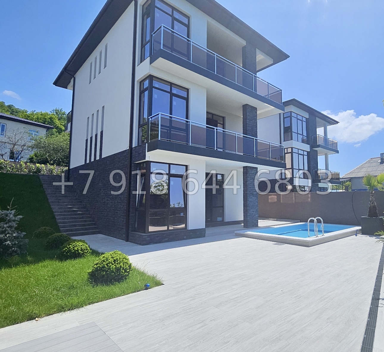 № 83 Б. Три дома с бассейном на выбор в Адлере  - миниатюра 12